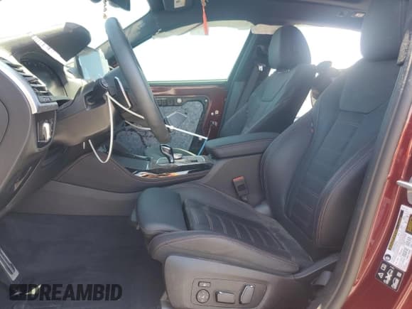 ✅ 2025 BMW X4 xDrive30i • VIN: 5UX33DT08S9Y32898 • Lot: 61641345. Listed on Copart with 3,333 mi. Free auction sales archive from the USA and detailed vehicle history report at DreamBid. Image 7.