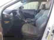 ✅ 2015 Hyundai Santa Fe • VIN: 5XYZUDLB1FG275315 • Lot: 86629095. Wystawiony na Copart z przebiegiem 177 246 mil. Bezpłatny archiwum sprzedaży aukcyjnych z USA i szczegółowy raport historii pojazdu na DreamBid. Zdjęcie 7.