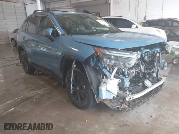 ✅ 2022 Toyota RAV4 Hybrid SE • VIN: 4T3T6RFV3NU089343 • Lot: 41223554. Wystawiony na IAAI z przebiegiem 50 589 mil. Bezpłatny archiwum sprzedaży aukcyjnych z USA i szczegółowy raport historii pojazdu na DreamBid. Zdjęcie 1.