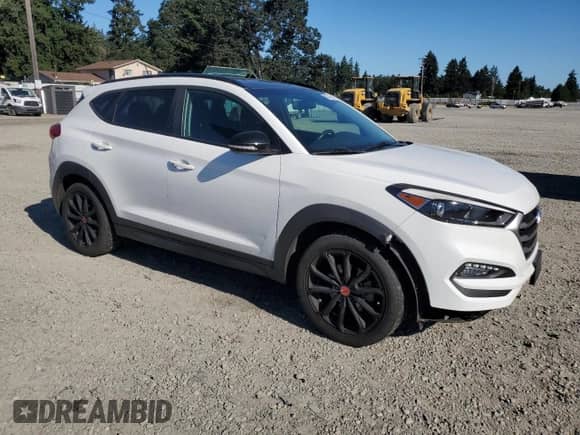 2017 Hyundai Tucson Night Edition с VIN KM8J3CA27HU515719, выставлен на аукционе Copart как лот 68161885 с пробегом 85 796 миль миль и Списание • Salvage title. История ставок и продаж доступна на DreamBid. Изображение 4.