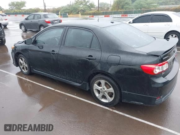 ✅ 2012 Toyota Corolla LE • VIN: 5YFBU4EE2CP022942 • Lot: 43369043. Listed on IAAI with 111,715 mi. Free auction sales archive from the USA and detailed vehicle history report at DreamBid. Image 3.
