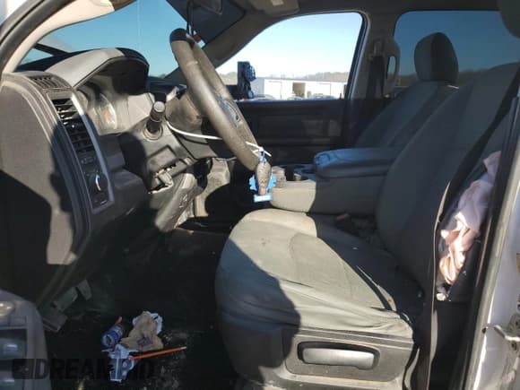 ✅ 2015 Ram 2500 Tradesman • VIN: 3C6UR5CL6FG503506 • Lot: 46461565. Listed on Copart with 236,529 mi. Free auction sales archive from the USA and detailed vehicle history report at DreamBid. Image 7.