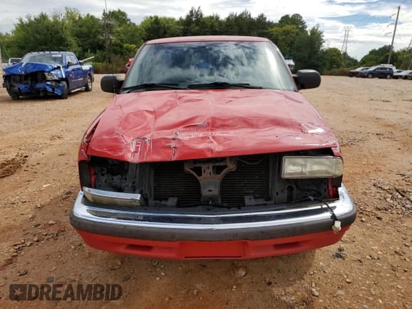 ✅ 1999 Chevrolet S-10 LS • VIN: 1GCCS14X3XK229288 • Lot: 68535395. Listed on Copart with 94,326 mi. Free auction sales archive from the USA and detailed vehicle history report at DreamBid. Image 5.