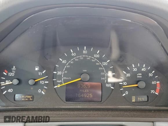 ✅ 2001 Mercedes-Benz E 320 • VIN: WDBJF70J21B298026 • Lot: 62411025. Wystawiony na Copart z przebiegiem 164 925 mil. Bezpłatny archiwum sprzedaży aukcyjnych z USA i szczegółowy raport historii pojazdu na DreamBid. Zdjęcie 9.