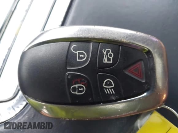 ✅ 2012 Jaguar XJ XJL • VIN: SAJWA2GB8CLV27248 • Lot: 43882077. Listed on IAAI with 141,667 mi. Free auction sales archive from the USA and detailed vehicle history report at DreamBid. Image 11.