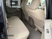 ✅ 2017 Nissan Frontier Pro-4X • VIN: 1N6DD0EV2HN712239 • Lot: 93982955. Wystawiony na Copart z przebiegiem 74 525 mil. Bezpłatny archiwum sprzedaży aukcyjnych z USA i szczegółowy raport historii pojazdu na DreamBid. Zdjęcie 6.