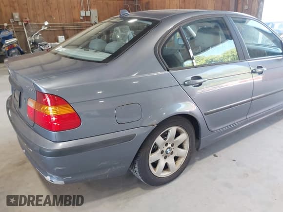 ✅ 2004 BMW 3 Series 325xi • VIN: WBAEU33464PR06058 • Лот: 43072332. Опубликован ранее на IAAI с пробегом 122 102 миль. Бесплатный доступ к архиву аукционных продаж из США и подробный отчёт об истории автомобиля на DreamBid. Изображение 6.