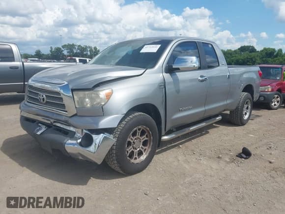 ✅ 2008 Toyota Tundra • VIN: 5TBRT54118S460042 • Lot: 42713935. Wystawiony na IAAI z przebiegiem 210 462 mil. Bezpłatny archiwum sprzedaży aukcyjnych z USA i szczegółowy raport historii pojazdu na DreamBid. Zdjęcie 17.