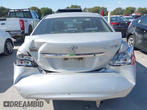 ✅ 2007 Toyota Yaris • VIN: JTDBT923871171854 • Lot: 43325245. Listed on IAAI with 208,779 mi. Free auction sales archive from the USA and detailed vehicle history report at DreamBid. Image 6.