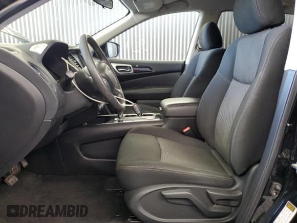 ✅ 2020 Nissan Pathfinder S • VIN: 5N1DR2AN9LC631244 • Lot: 86818055. Wystawiony na Copart z przebiegiem 106 918 mil. Bezpłatny archiwum sprzedaży aukcyjnych z USA i szczegółowy raport historii pojazdu na DreamBid. Zdjęcie 7.