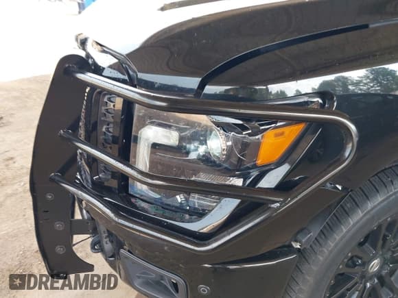 ✅ 2019 Nissan Titan Pro-4X • VIN: 1N6AA1E52KN534731 • Lot: 43268616. Listed on IAAI with 54,233 mi. Free auction sales archive from the USA and detailed vehicle history report at DreamBid. Image 21.