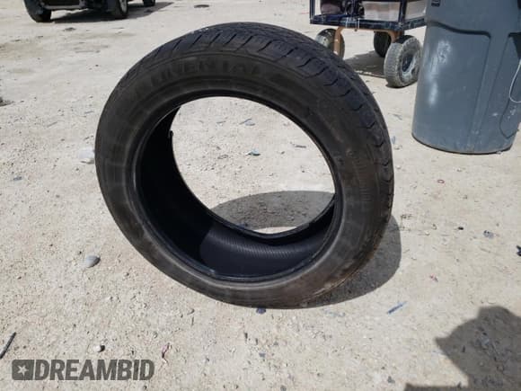 ✅ 2018 Chevrolet Traverse Premier • VIN: 1GNERKKW5JJ154182 • Lot: 70745164. Wystawiony na Copart z przebiegiem 132 546 mil. Bezpłatny archiwum sprzedaży aukcyjnych z USA i szczegółowy raport historii pojazdu na DreamBid. Zdjęcie 13.