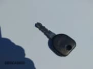 ✅ 2011 Chevrolet Suburban LT • VIN: 1GNSCJE05BR357775 • Lot: 41807667. Wystawiony na IAAI z przebiegiem 327 313 mil. Bezpłatny archiwum sprzedaży aukcyjnych z USA i szczegółowy raport historii pojazdu na DreamBid. Zdjęcie 11.