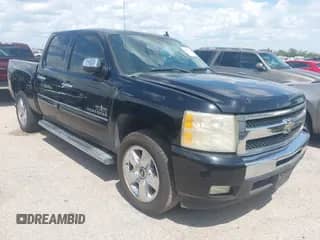 ✅ 2011 Chevrolet Silverado 1500 LT • VIN: 3GCPCSE06BG260914 • Lot: 43025272. Wystawiony na IAAI z przebiegiem 240 274 mil mil. Skorzystaj z bezpłatnego archiwum sprzedaży aukcyjnych z USA i zobacz szczegółowy raport historii pojazdu na DreamBid. Zdjęcie 1.