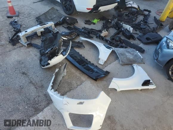 ✅ 2021 Land Rover Range Rover Sport HST • VIN: SALWS2RUXMA751881 • Lot: 80413535. Wystawiony na Copart z przebiegiem 58 750 mil. Bezpłatny archiwum sprzedaży aukcyjnych z USA i szczegółowy raport historii pojazdu na DreamBid. Zdjęcie 13.