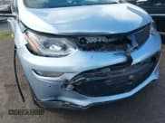 ✅ 2018 Chevrolet Bolt EV LT • VIN: 1G1FW6S05J4115530 • Lot: 41815292. Wystawiony na IAAI z przebiegiem 42 067 mil. Bezpłatny archiwum sprzedaży aukcyjnych z USA i szczegółowy raport historii pojazdu na DreamBid. Zdjęcie 6.