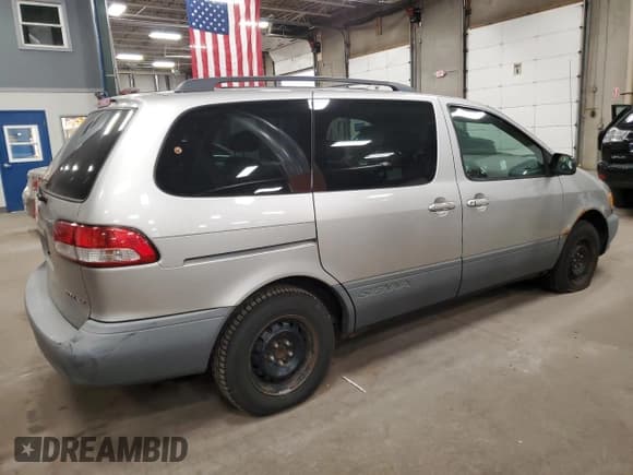 ✅ 2002 Toyota Sienna LE • VIN: 4T3ZF13C62U432334 • Лот: 87080025. Опубликован ранее на Copart с пробегом 276 971 миль. Бесплатный доступ к архиву аукционных продаж из США и подробный отчёт об истории автомобиля на DreamBid. Изображение 3.