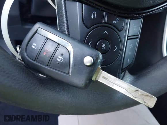 ✅ 2021 Toyota RAV4 LE • VIN: 2T3F1RFV2MC205336 • Лот: 43637964. Опубликован ранее на IAAI с пробегом 56 341 миль. Бесплатный доступ к архиву аукционных продаж из США и подробный отчёт об истории автомобиля на DreamBid. Изображение 11.