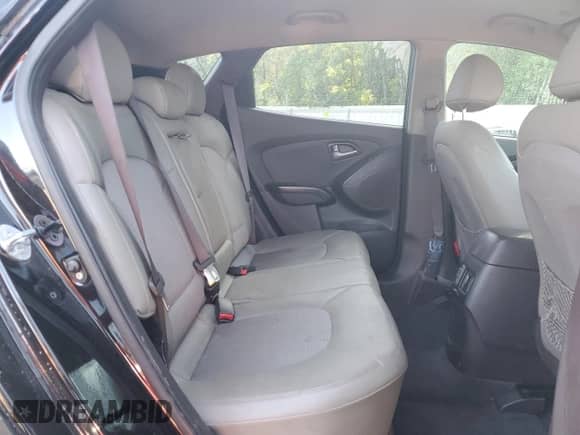 2014 Hyundai Tucson SE z VIN KM8JU3AG6EU848062, wystawiony jako Copart lot #57387335 z przebiegiem 88 101 mil mil oraz Szkoda całkowita • Salvage title. Historia ofert i sprzedaży dostępna na DreamBid. Obrazek 10.