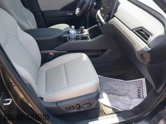 ✅ 2024 Lexus TX 350 • VIN: 5TDAAAA62RS009447 • Lot: 43030837. Wystawiony na IAAI z przebiegiem 19 883 mil. Bezpłatny archiwum sprzedaży aukcyjnych z USA i szczegółowy raport historii pojazdu na DreamBid. Zdjęcie 5.