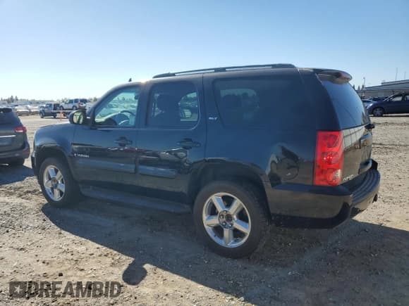 ✅ 2008 GMC Yukon SLT 4SB • VIN: 1GKFK13098R104939 • Лот: 82456245. Опубликован ранее на Copart с пробегом 215 995 миль. Бесплатный доступ к архиву аукционных продаж из США и подробный отчёт об истории автомобиля на DreamBid. Изображение 2.