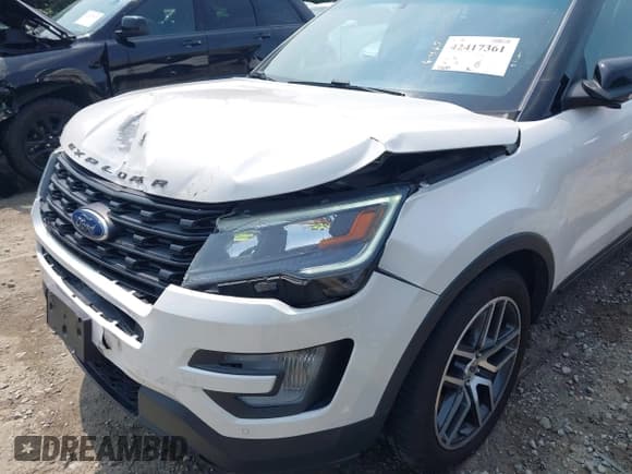 ✅ 2017 Ford Explorer Sport • VIN: 1FM5K8GT5HGA12559 • Lot: 42417361. Wystawiony na IAAI z przebiegiem 100 644 mil. Bezpłatny archiwum sprzedaży aukcyjnych z USA i szczegółowy raport historii pojazdu na DreamBid. Zdjęcie 17.