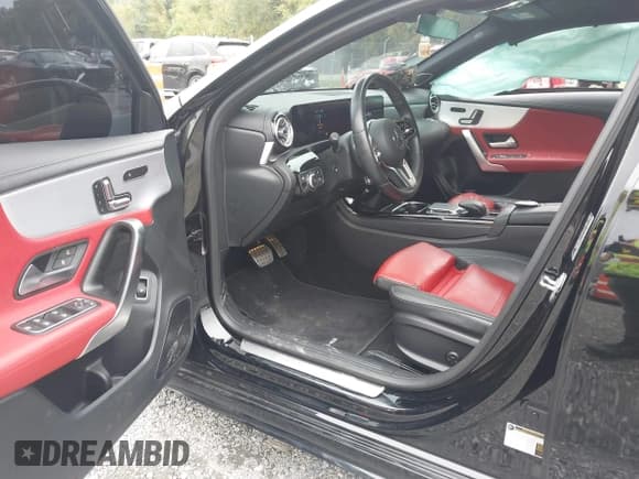 ✅ 2021 Mercedes-Benz A 220 • VIN: W1K3G4FB1MJ293177 • Lot: 43308014. Listed on IAAI with 36,790 mi. Free auction sales archive from the USA and detailed vehicle history report at DreamBid. Image 5.