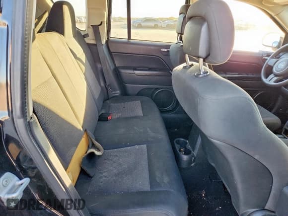 ✅ 2012 Jeep Compass Sport • VIN: 1C4NJCBA4CD611995 • Lot: 92289065. Listed on Copart with 224,345 mi. Free auction sales archive from the USA and detailed vehicle history report at DreamBid. Image 11.