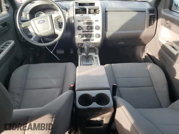 ✅ 2010 Ford Escape XLT • VIN: 1FMCU9DG3AKD24042 • Лот: 93752115. Опубликован ранее на Copart с пробегом 137 466 миль. Бесплатный доступ к архиву аукционных продаж из США и подробный отчёт об истории автомобиля на DreamBid. Изображение 8.