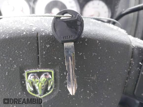 2007 Dodge Dakota ST z VIN 1D7HW22K87S256435, wystawiony jako IAAI lot #41036279 z przebiegiem 198 616 mil mil oraz . Historia ofert i sprzedaży dostępna na DreamBid. Obrazek 11.