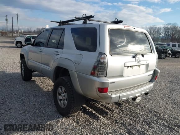 ✅ 2003 Toyota 4Runner SR5 • VIN: JTEBU14RX38007308 • Lot: 43729957. Listed on IAAI with 254,722 mi. Free auction sales archive from the USA and detailed vehicle history report at DreamBid. Image 3.