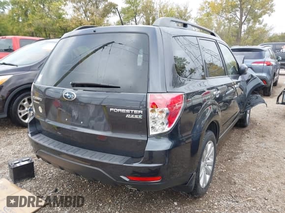 ✅ 2013 Subaru Forester X Premium • VIN: JF2SHADC7DH408354 • Лот: 43516858. Опубликован ранее на IAAI с пробегом 83 432 миль. Бесплатный доступ к архиву аукционных продаж из США и подробный отчёт об истории автомобиля на DreamBid. Изображение 4.