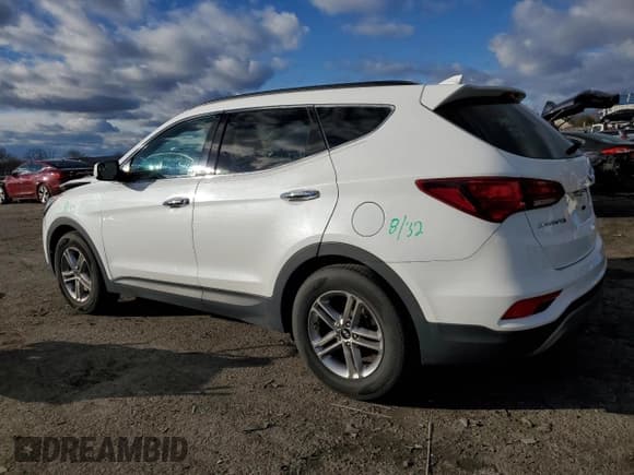 ✅ 2017 Hyundai Santa Fe 2.4L • VIN: 5XYZUDLB1HG425104 • Лот: 80047453. Опубликован ранее на Copart с пробегом 40 555 миль. Бесплатный доступ к архиву аукционных продаж из США и подробный отчёт об истории автомобиля на DreamBid. Изображение 2.
