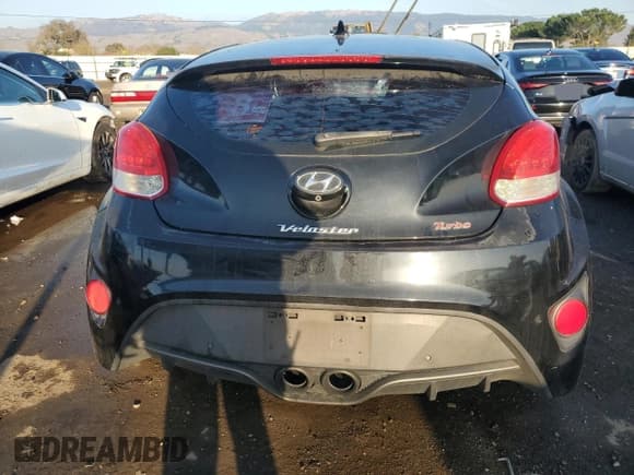 ✅ 2013 Hyundai Veloster Turbo • VIN: KMHTC6AE3DU107829 • Lot: 85569024. Wystawiony na Copart z przebiegiem 108 396 mil. Bezpłatny archiwum sprzedaży aukcyjnych z USA i szczegółowy raport historii pojazdu na DreamBid. Zdjęcie 6.