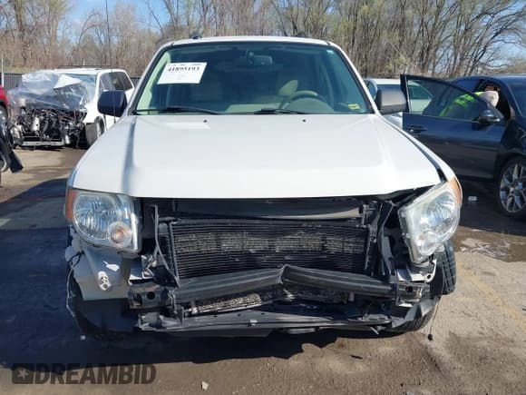 ✅ 2011 Ford Escape Hybrid • VIN: 1FMCU4K37BKC68370 • Lot: 41895193. Wystawiony na IAAI z przebiegiem 220 321 mil. Bezpłatny archiwum sprzedaży aukcyjnych z USA i szczegółowy raport historii pojazdu na DreamBid. Zdjęcie 13.