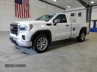 ✅ 2021 GMC Sierra 1500 • VIN: 3GTN8AEH2MG266026 • Лот: 47203105. Опубликован ранее на Copart с пробегом 49 584 миль. Бесплатный доступ к архиву аукционных продаж из США и подробный отчёт об истории автомобиля на DreamBid. Изображение 1.
