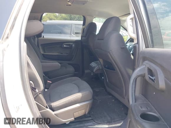 ✅ 2012 Chevrolet Traverse 1LT • VIN: 1GNKVGED8CJ139524 • Лот: 43065895. Опубликован ранее на IAAI с пробегом 202 953 миль. Бесплатный доступ к архиву аукционных продаж из США и подробный отчёт об истории автомобиля на DreamBid. Изображение 8.