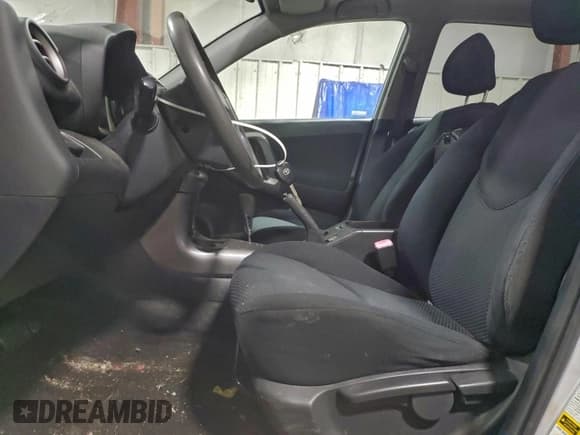 ✅ 2008 Toyota RAV4 Sport • VIN: JTMBK32V185071462 • Lot: 96175445. Listed on Copart with 136,184 mi. Free auction sales archive from the USA and detailed vehicle history report at DreamBid. Image 7.