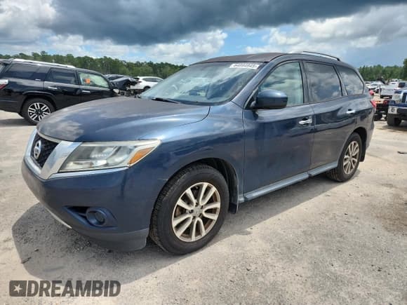 ✅ 2015 Nissan Pathfinder SL • VIN: 5N1AR2MN7FC682731 • Lot: 64894945. Listed on Copart with 160,849 mi. Free auction sales archive from the USA and detailed vehicle history report at DreamBid. Image 1.
