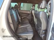 ✅ 2019 Jeep Grand Cherokee Altitude • VIN: 1C4RJFAG1KC565555 • Lot: 92815905. Wystawiony na Copart z przebiegiem 99 595 mil. Bezpłatny archiwum sprzedaży aukcyjnych z USA i szczegółowy raport historii pojazdu na DreamBid. Zdjęcie 11.