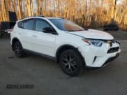 ✅ 2017 Toyota RAV4 SE • VIN: JTMJFREV6HJ173412 • Lot: 93610635. Wystawiony na Copart z przebiegiem 90 395 mil. Bezpłatny archiwum sprzedaży aukcyjnych z USA i szczegółowy raport historii pojazdu na DreamBid. Zdjęcie 4.