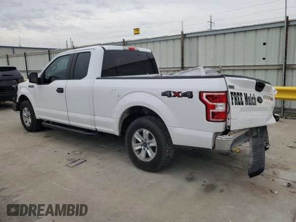 ✅ 2018 Ford F-150 XL • VIN: 1FTFX1EG3JKD57597 • Lot: 89660505. Listed on Copart with 198,208 mi. Free auction sales archive from the USA and detailed vehicle history report at DreamBid. Image 2.