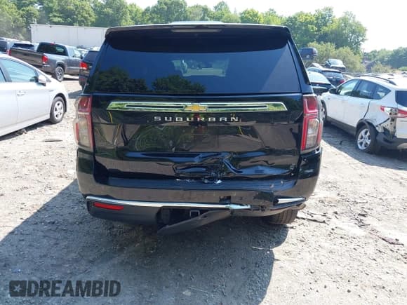 ✅ 2021 Chevrolet Suburban LT • VIN: 1GNSKCKDXMR137654 • Lot: 42766378. Wystawiony na IAAI z przebiegiem 201 403 mil. Bezpłatny archiwum sprzedaży aukcyjnych z USA i szczegółowy raport historii pojazdu na DreamBid. Zdjęcie 16.