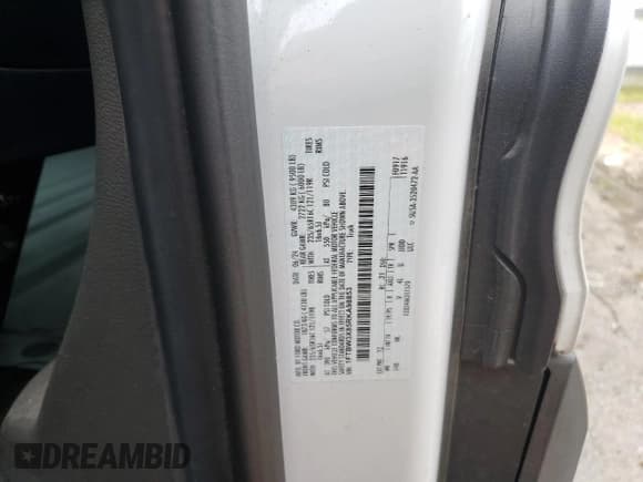 ✅ 2024 Ford Transit Cargo • VIN: 1FTBW3X85RKA98853 • Лот: 60543695. Опубликован ранее на Copart с пробегом 26 182 миль. Бесплатный доступ к архиву аукционных продаж из США и подробный отчёт об истории автомобиля на DreamBid. Изображение 13.