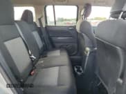 ✅ 2010 Jeep Patriot Latitude • VIN: 1J4NF1GB1AD640269 • Лот: 72052435. Опубликован ранее на Copart с пробегом 121 205 миль. Бесплатный доступ к архиву аукционных продаж из США и подробный отчёт об истории автомобиля на DreamBid. Изображение 11.