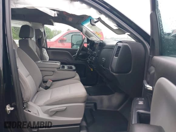 ✅ 2018 Chevrolet Silverado 2500HD Work Truck • VIN: 1GC2CUEG3JZ278451 • Lot: 42074663. Wystawiony na IAAI z przebiegiem 126 972 mil. Bezpłatny archiwum sprzedaży aukcyjnych z USA i szczegółowy raport historii pojazdu na DreamBid. Zdjęcie 5.