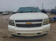 ✅ 2009 Chevrolet Tahoe LTZ • VIN: 1GNFC33099R298112 • Lot: 94195125. Wystawiony na Copart z przebiegiem 239 628 mil. Bezpłatny archiwum sprzedaży aukcyjnych z USA i szczegółowy raport historii pojazdu na DreamBid. Zdjęcie 5.