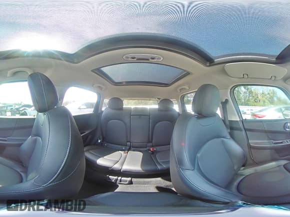 ✅ 2017 MINI Countryman Cooper • VIN: WMZYS7C34H3E06761 • Lot: 82686545. Listed on Copart with 101,216 mi. Free auction sales archive from the USA and detailed vehicle history report at DreamBid. Image 15.