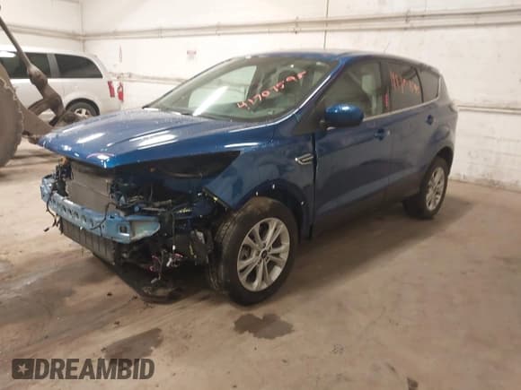 ✅ 2017 Ford Escape SE • VIN: 1FMCU9GD7HUC66808 • Lot: 41707595. Wystawiony na IAAI z przebiegiem 34 893 mil. Bezpłatny archiwum sprzedaży aukcyjnych z USA i szczegółowy raport historii pojazdu na DreamBid. Zdjęcie 2.