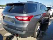 ✅ 2020 Chevrolet Traverse LT Cloth • VIN: 1GNERGKW2LJ236905 • Lot: 74152794. Wystawiony na Copart z przebiegiem Nie podano. Bezpłatny archiwum sprzedaży aukcyjnych z USA i szczegółowy raport historii pojazdu na DreamBid. Zdjęcie 3.